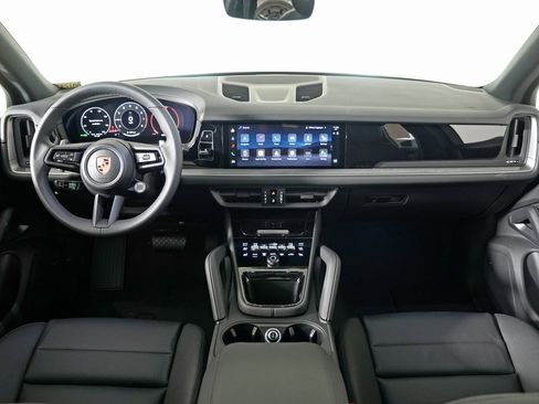 New 2026 Porsche Cayenne image 22