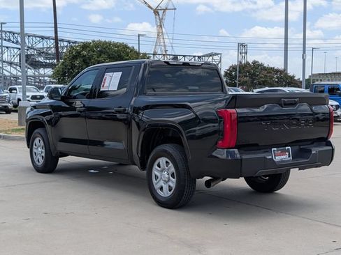 Used 2025 Toyota Tundra SR AWD/4WD image 9