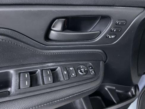 Used 2023 Honda Odyssey Sport image 11