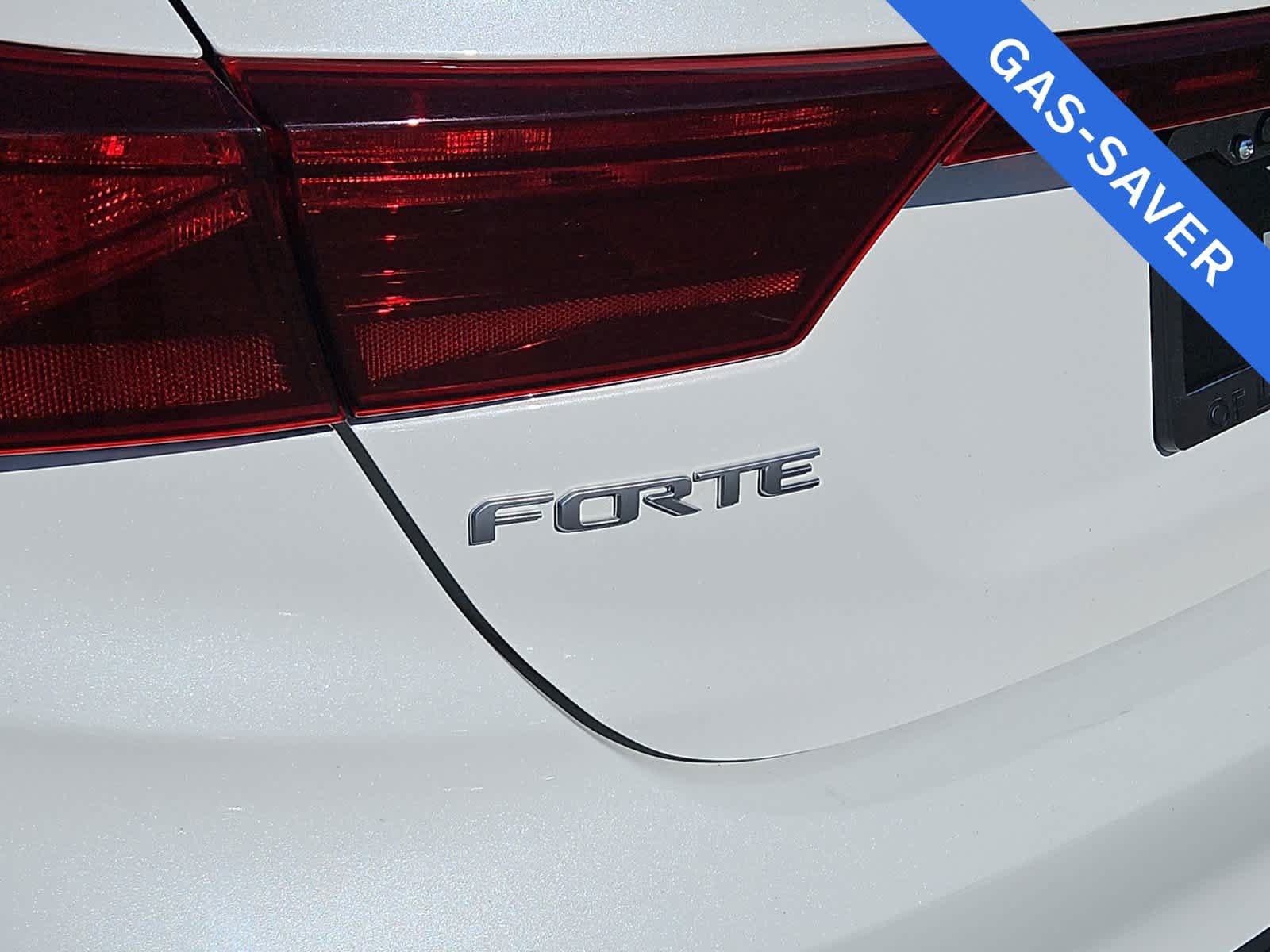 Used 2023 Kia Forte LXS w/ LXS Technology Package FWD image 11
