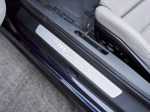 Used 2021 Porsche 911 Turbo S image 33