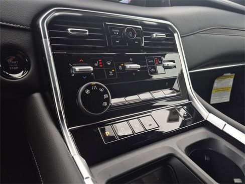 New 2025 Nissan Armada SL w/ Captain's Chari Seat Package image 25