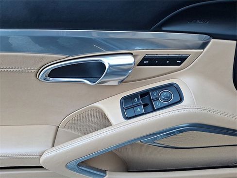 Used 2017 Porsche 911 Targa 4S image 18