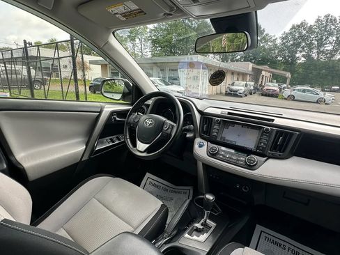 Used 2016 Toyota RAV4 XLE w/ Convenience Package AWD/4WD image 20