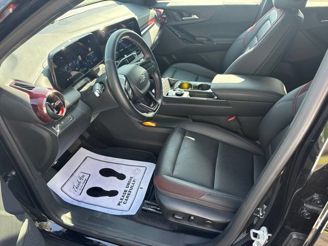 Used 2026 Chevrolet Equinox RS FWD image 6