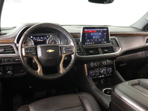 Used 2021 Chevrolet Suburban High Country AWD/4WD image 3