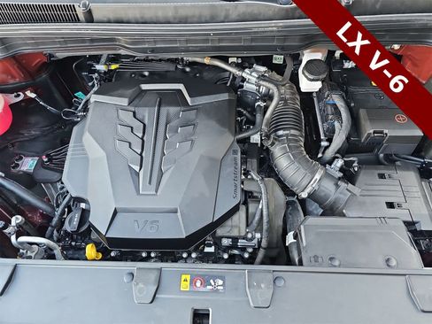 Used 2024 Kia Carnival LX image 13