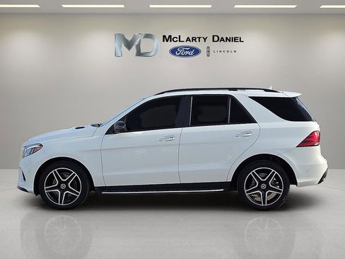 Used 2018 Mercedes-Benz GLE 350 image 3