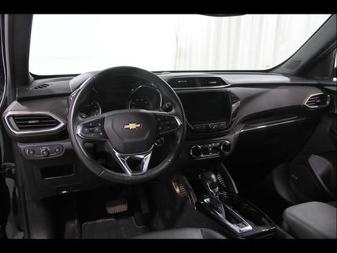Certified 2023 Chevrolet TrailBlazer ACTIV w/ Sun and Liftgate Package AWD/4WD image 6