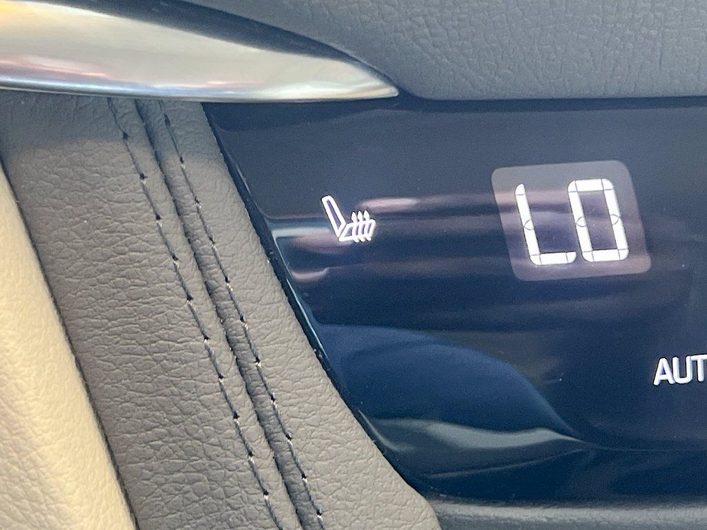 Used 2023 Cadillac XT5 Premium Luxury FWD image 21