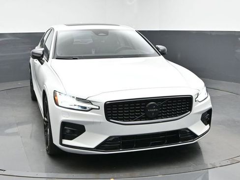 Used 2024 Volvo S60 B5 Plus w/ Climate Package FWD image 2
