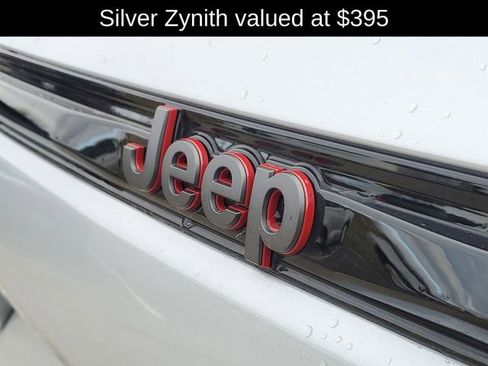 Used 2022 Jeep Grand Cherokee Trailhawk w/ Luxury Tech Group III image 12