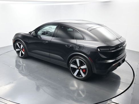 Certified 2025 Porsche Macan 4S Electric image 38