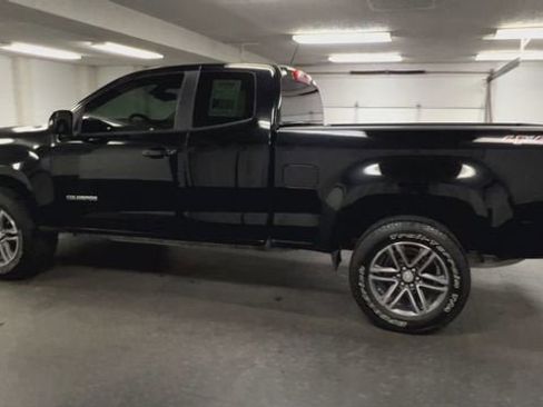 Certified 2019 Chevrolet Colorado W/T w/ Custom Special Edition AWD/4WD image 6