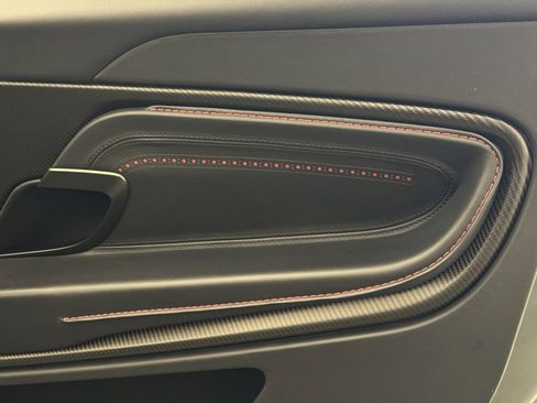 Used 2023 Aston Martin DB11 Volante image 66