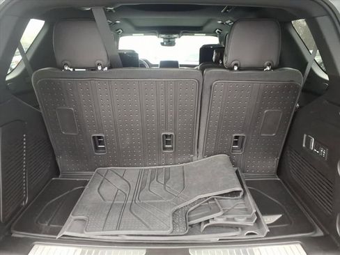 Used 2024 Chevrolet Tahoe Premier w/ Advanced Technology Package image 25