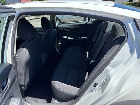 Used 2025 Nissan Altima 2.5 SV FWD image 27