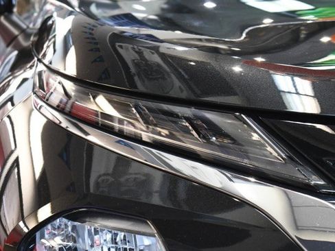 Used 2025 Mitsubishi Outlander AWD image 4
