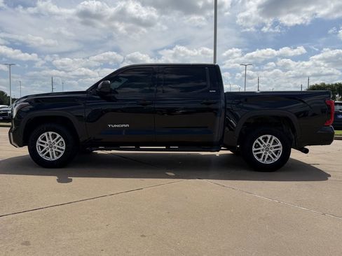 Used 2022 Toyota Tundra SR5 w/ SR5 Premium Package RWD image 6