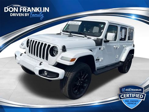 Used 2022 Jeep Wrangler Unlimited Sahara AWD/4WD image 1