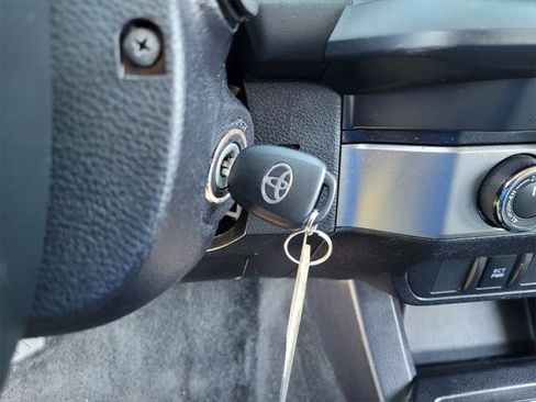 Used 2021 Toyota Tacoma SR image 20