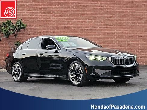 Used 2025 BMW 530i image 8