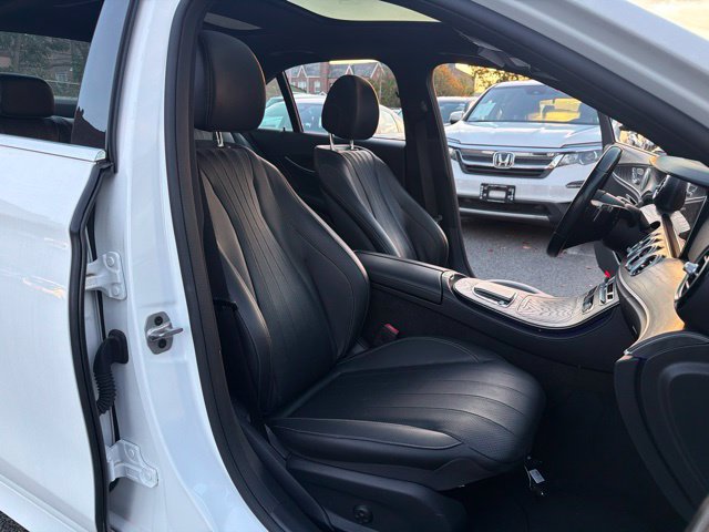 Used 2022 Mercedes-Benz E 350 Sedan image 29