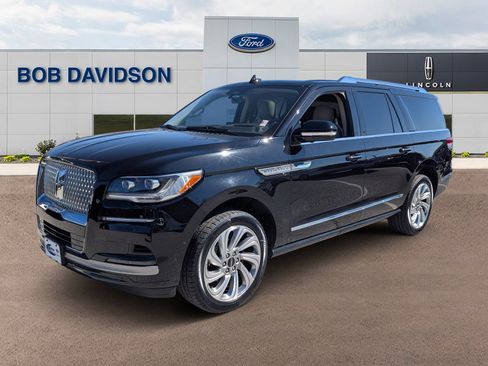 Certified 2024 Lincoln Navigator L Reserve image 1