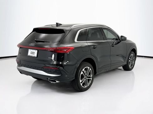 Certified 2025 Audi Q5 Premium AWD/4WD image 5