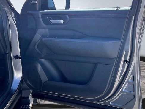 Certified 2025 Nissan Armada PRO-4X AWD/4WD image 24