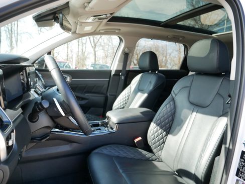 Certified 2023 Kia Sorento SX Prestige image 35