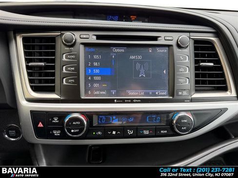 Used 2019 Toyota Highlander SE image 20