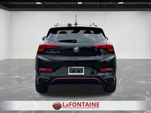 Used 2022 Buick Encore GX Preferred w/ Sport Touring Package FWD image 4