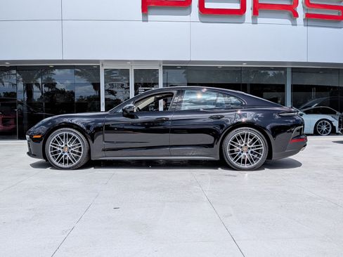 New 2026 Porsche Panamera image 2