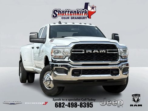 Used 2024 RAM 3500 Tradesman w/ Chrome Appearance Group AWD/4WD image 1