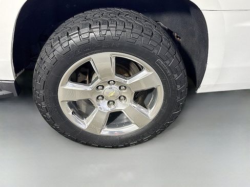 Used 2017 Chevrolet Suburban LS w/ All-Season Package AWD/4WD image 30