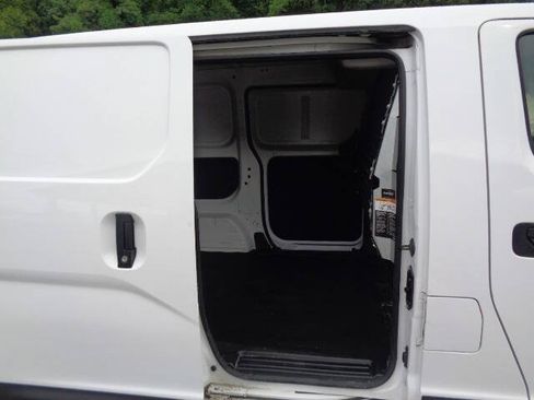 Used 2018 Nissan NV200 SV w/ Navigation Package FWD image 9