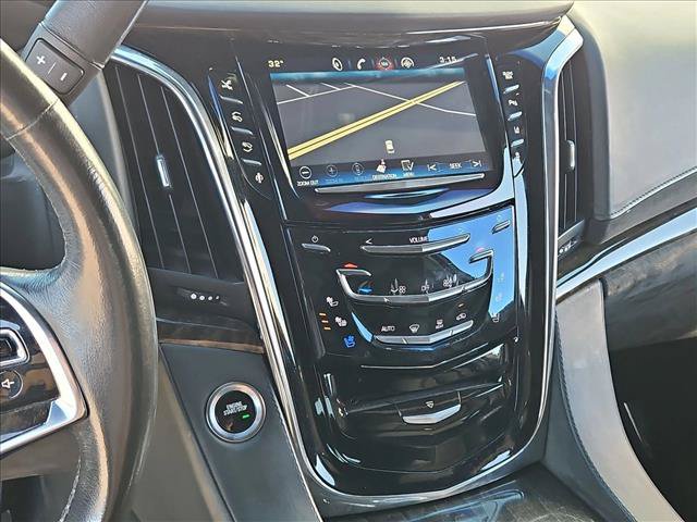 Used 2015 Cadillac Escalade Platinum AWD/4WD image 15