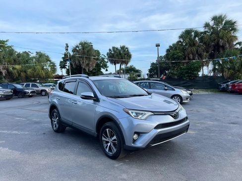 Used 2018 Toyota RAV4 XLE w/ Plus Extra Value Package FWD image 2