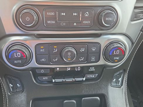 Used 2018 Chevrolet Tahoe LT AWD/4WD image 16