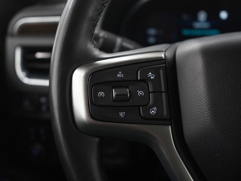 Used 2023 Chevrolet Suburban Premier AWD/4WD image 27