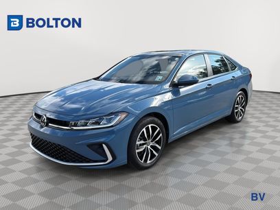 Used 2025 Volkswagen Jetta SE w/ Sunroof Package