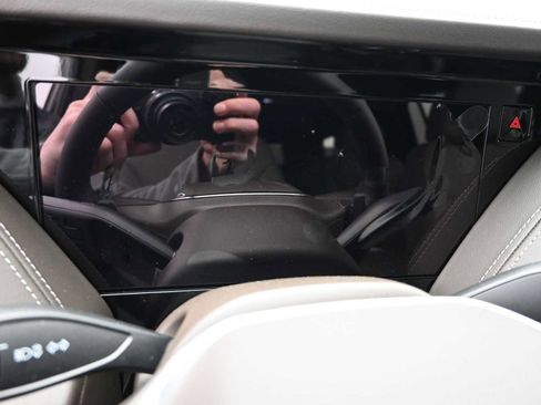 New 2026 GMC Yukon XL Elevation image 13