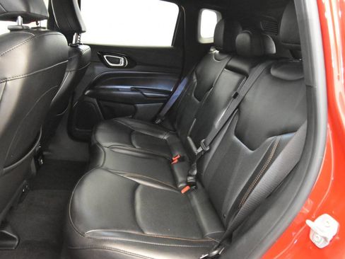 Used 2022 Jeep Compass Limited image 14