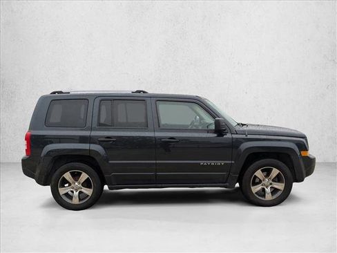 Used 2016 Jeep Patriot High Altitude image 4