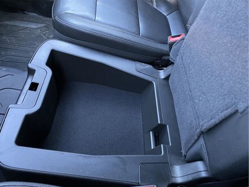 Used 2020 Chevrolet Silverado 1500 LT w/ All-Star Edition image 31