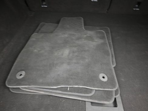 Used 2025 Lincoln Nautilus Premier image 31