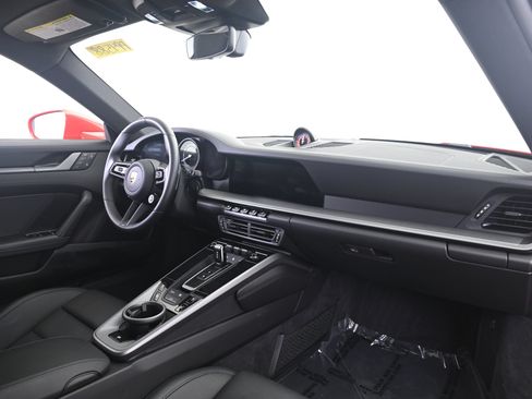 Used 2022 Porsche 911 Carrera S RWD image 18