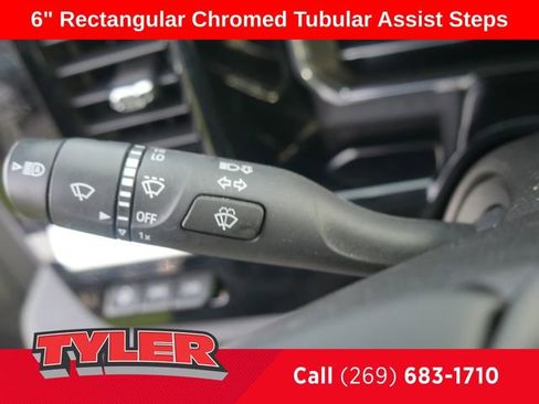 Used 2024 Chevrolet Silverado 2500 High Country w/ High Country Premium Package AWD/4WD image 30