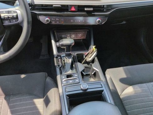 Used 2025 Kia K5 LXS image 18